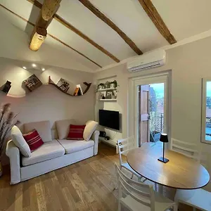  Apartment Romantic Attic With Panoramic View Italy
